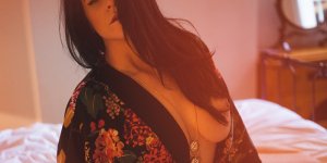 Nadhia erotic massage in Las Vegas and call girl
